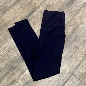 Athleta Salutation Stash pocket tight (navy)